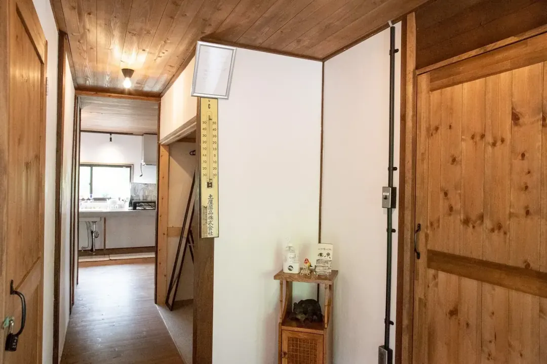 ほとり家 木のぬくもりの廊下