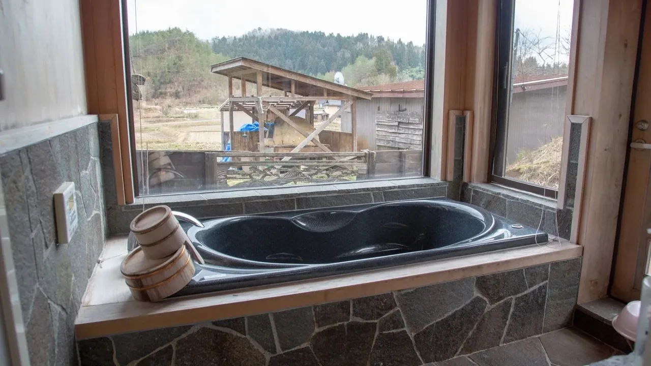 Villa みのり 山を望む石風呂