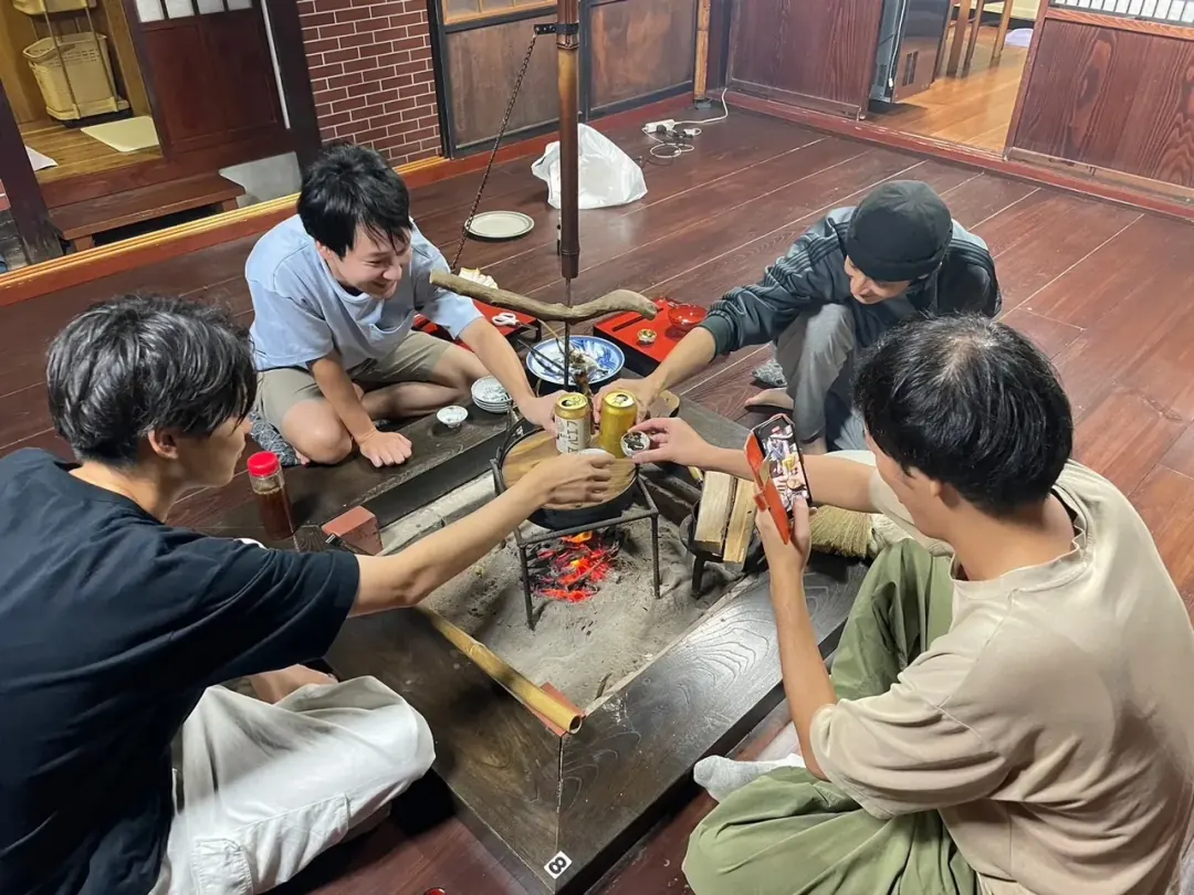東夢 囲炉裏を囲むひととき